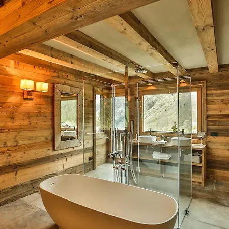 Villa 8bdr Stunning Chalet In Paquier With Mountain Views Valtournenche