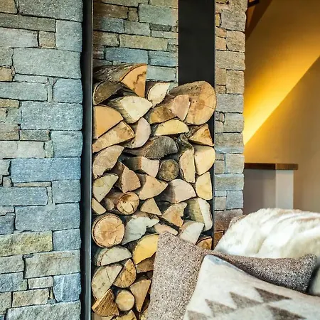 8bdr Stunning Chalet In Paquier With Mountain Views