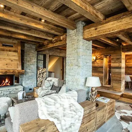 Vila 8bdr Stunning Chalet In Paquier With Mountain Views *