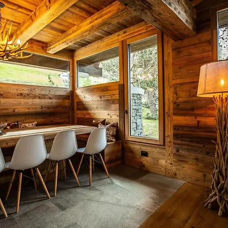 8bdr Stunning Chalet In Paquier With Mountain Views Valtournenche