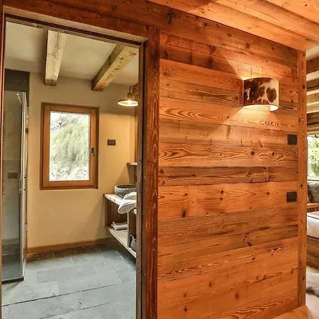 8bdr Stunning Chalet In Paquier With Mountain Views * Valtournenche